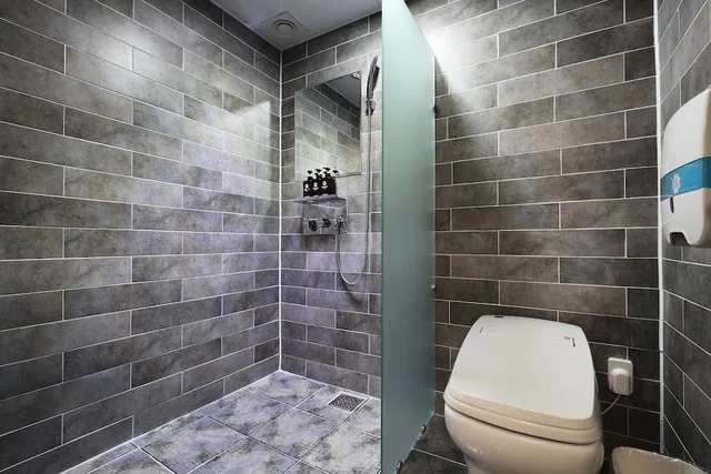 Vip, 1 Double and 1 Single Bed، Hotel Mondavi 3/4