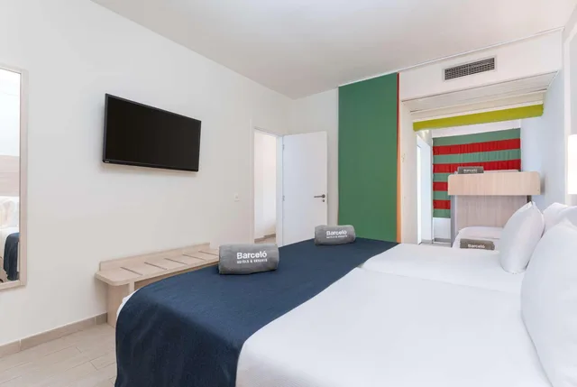 Family Suite max 1 baby, Barcelo Lanzarote Active Resort 2/3