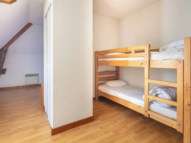 4 Rooms, Apartment, Twin Beds, 2 Bunk Beds, 3 Double Beds, Sofa، Residence Le Birdie 4/10