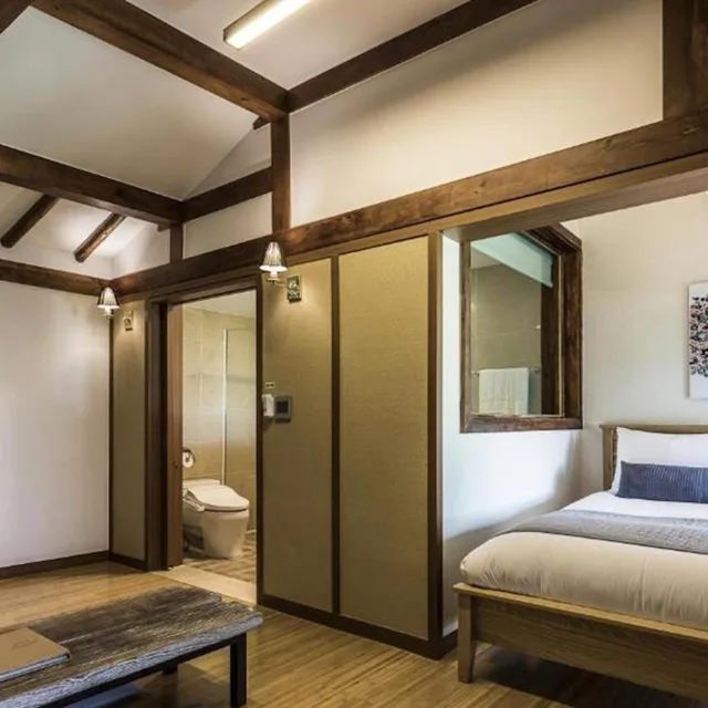 Korean, Superior, Double Bed، Seaes Hotel & Resort 3/4