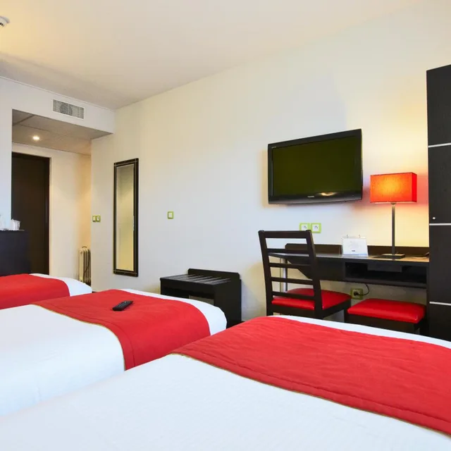 غرفة عائلية، Hotel Kyriad Design Enzo Thionville 3/5