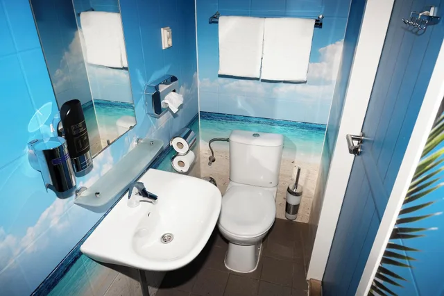 Theme, Design, Ocean، Amsterdam Teleport Hotel 1/2