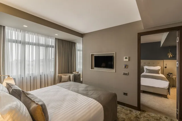 غرفة متصلة عائلية بسرير كوين وسريرين منفصلين، Galata Times Boutique Hotel 3/4