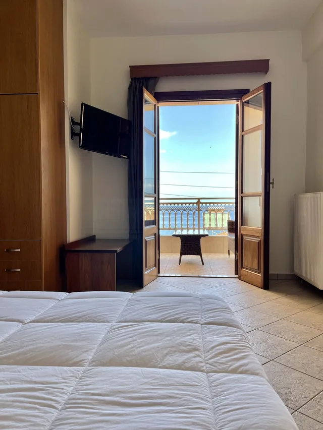 غرفة ثلاثية بسرير مزدوج مع أريكة، Sofotel 5/10