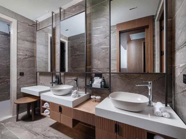 Presidential Suite with 3 Bedrooms & Private Pool Sea View 3+1 Room، Anda Barut Collection 2/2