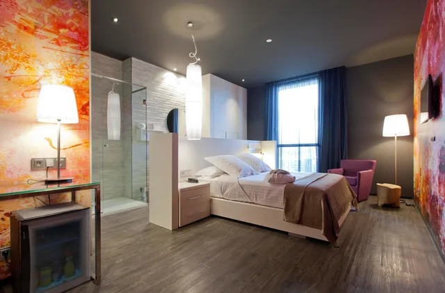 Junior Suite, Queen Bed, Sb Plaza Europa 6/9