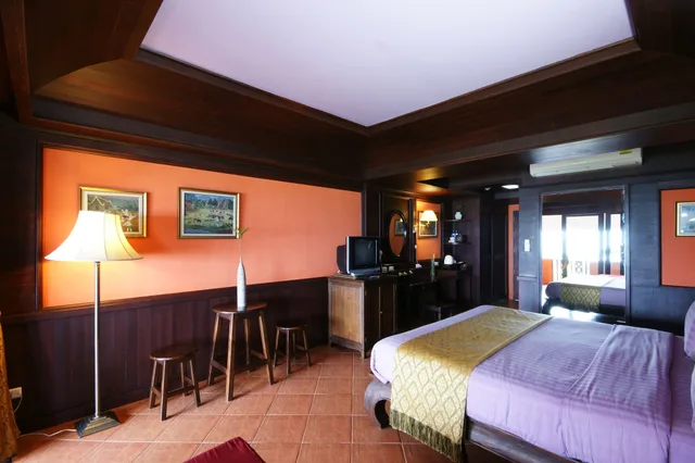 Superior, King Bed, Sea Breeze Resort 4/5