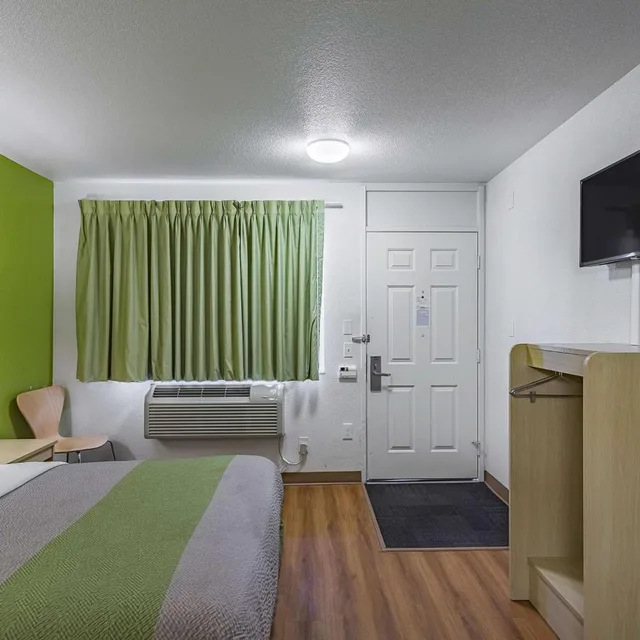 غرفة بسرير مزدوج لذوي الإعاقة، Motel6 Billings, MT - South 4/7