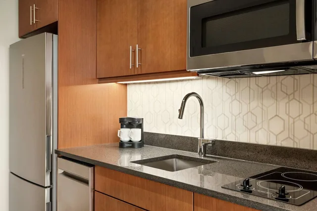 جناح استوديو بسرير كينج لذوي الإعاقة، Homewood Suites By Hilton Wilmington Downtown 3/3