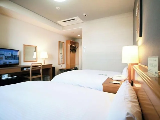 غرفة بسريرين منفصلين للمدخنين، Hotel Route-Inn Akita Tsuchizaki 2/7