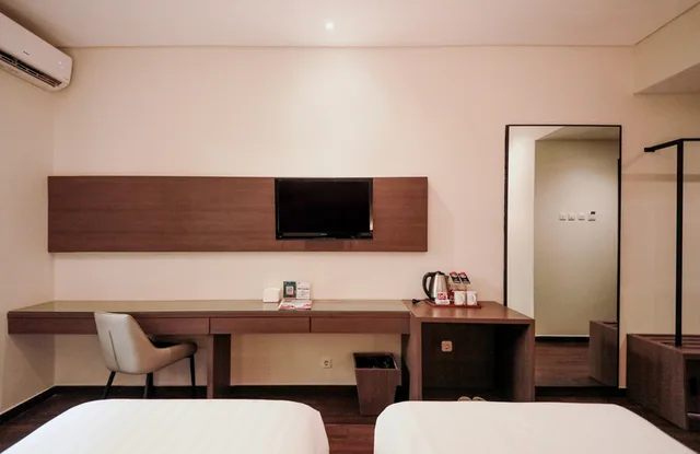 Renovated, Superior, Twin Beds، Lotus Garden Hotel 3/4