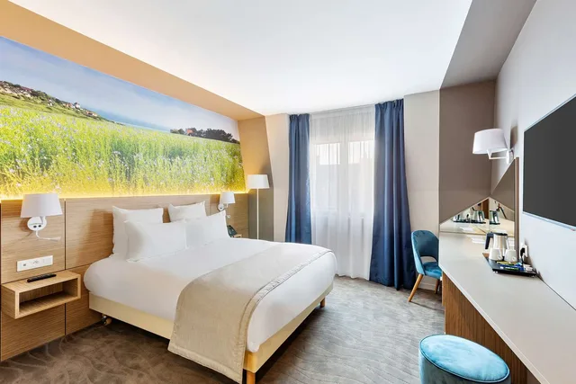 غرفة قياسية بسرير كوين، Best Western Le Beffroi 2/3