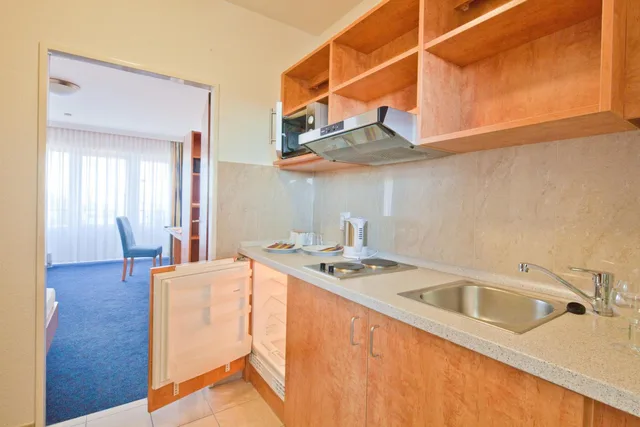 غرفة متصلة بسرير مزدوج، Room in B&B - Studio for 2 People in Hamburg Mitte, Cozy and Modern 5/8
