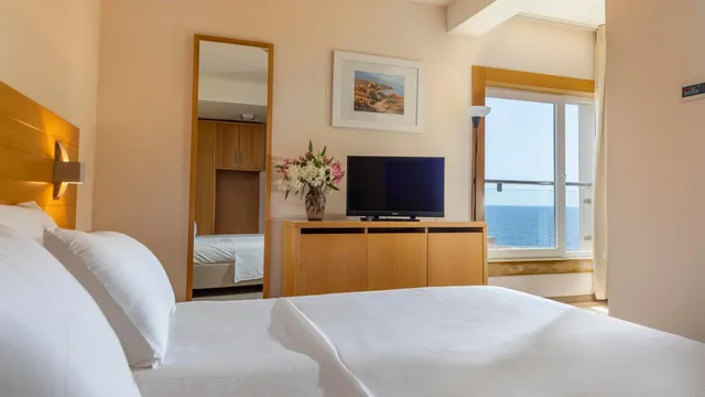 غرفة بريميوم عائلية، Family Hotel La Luna – All inclusive 3/9