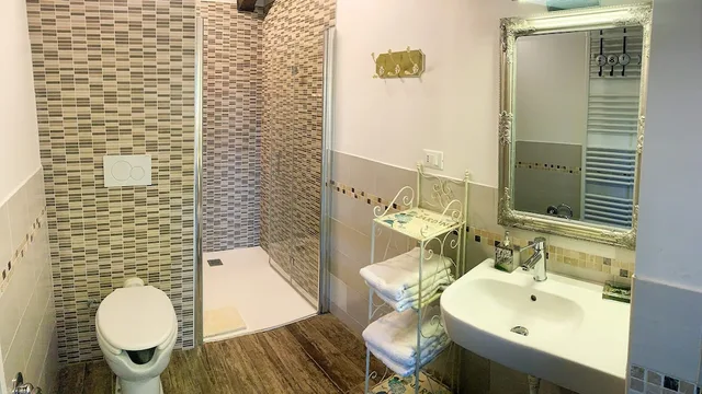 غرفة قياسية بسرير مزدوج لذوي الإعاقة، Villa ai Tigli 8/10