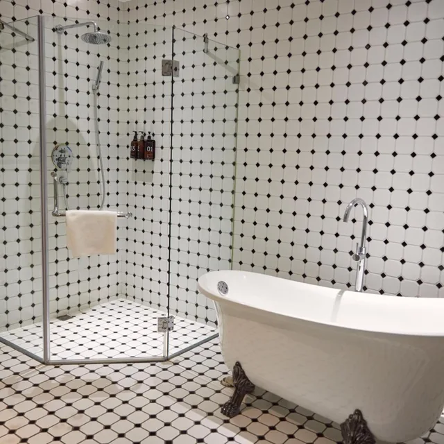 Studio, King Bed, Balcony, Cendre Hotel 3/3