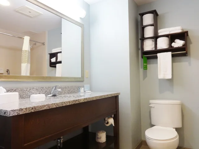 غرفة قياسية بسريرين كوين، Hampton Inn And Suites Port St. Lucie West 5/6