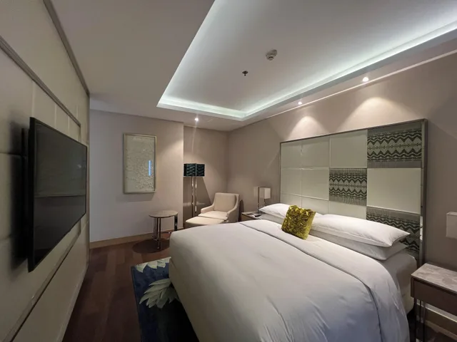 جناح كلوب، Renaissance Dhaka Gulshan Hotel 1/5