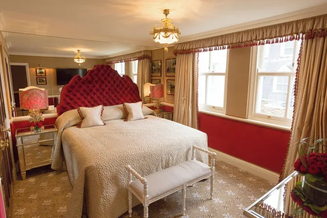 جناح جونيور بسرير كينج، Milestone Hotel 1/7