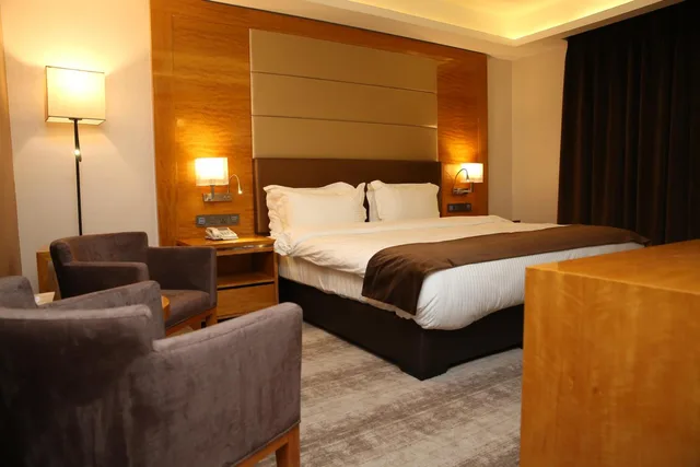 جناح تنفيذي، Gloria Hotel 5/6