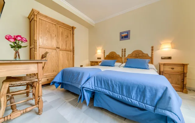 غرفة رباعية بحمام مشترك، Hotel La Espanola 4/10