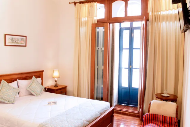 جناح ديلوكس بسرير كينج بغرفة نوم واحدة بحمام خاص في الطابق الأرضي، Casa Hotel Las Plazas 1/3