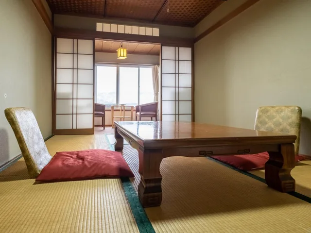 غرفة يابانية صغيرة بحمام مشترك، Shirayu No Yado Yamadaya 1/2