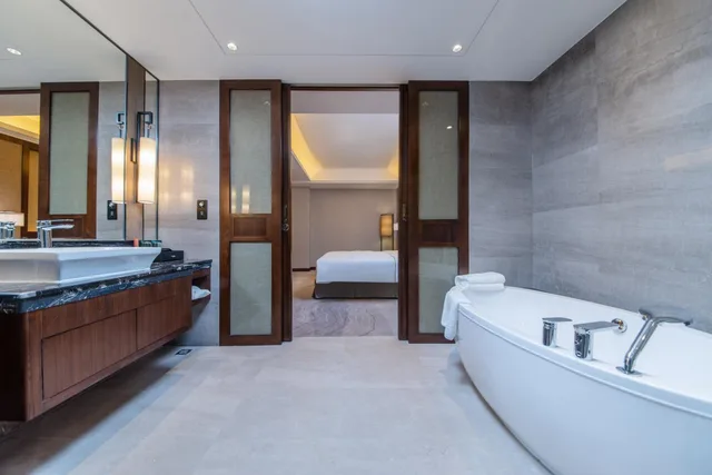 جناح سوبيريور بسرير كينج، Howard Johnson Neodalle Resort Zhangjiajie 6/6