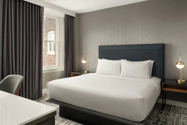غرفة تنفيذية بسرير كينج، Le Meridien Philadelphia 3/8