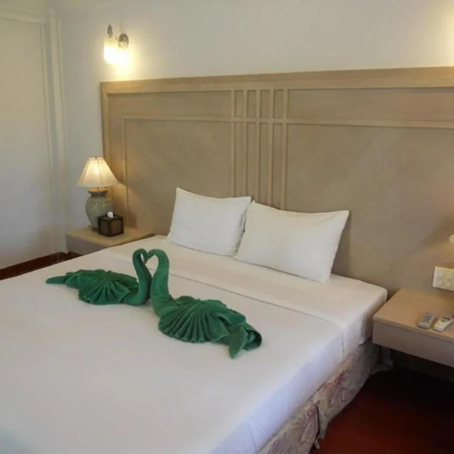 بنغل، Nakara Long Beach Resort 1/5