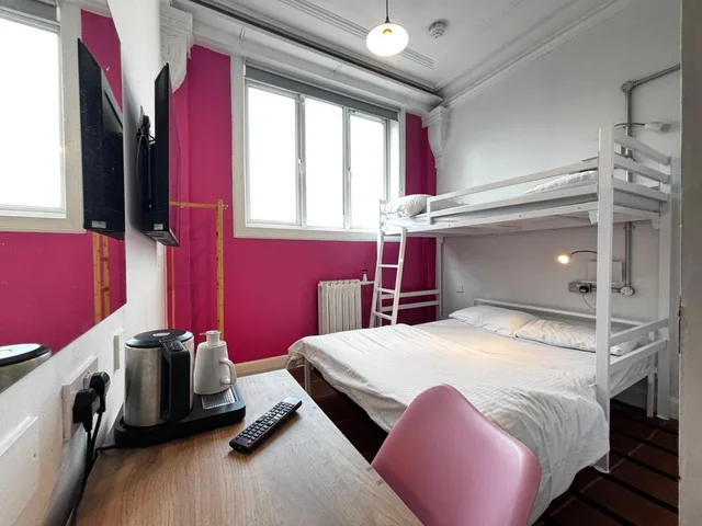 غرفة ثلاثية بسرير كوين، Safestay Glasgow Charing Cross 1/1