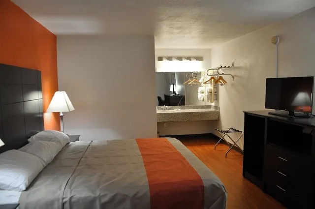 غرفة ديلوكس بسرير كينج لذوي الإعاقة، Motel6 Dumfries, VA 2/7