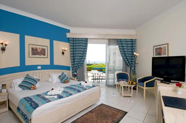 Superior Garden View, Dreams Beach Resort Sharm El Sheikh 1/4