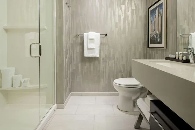 Urban, Queen Murphy Bed، Embassy Suites By Hilton Seattle Downtown Pioneer Square 2/3