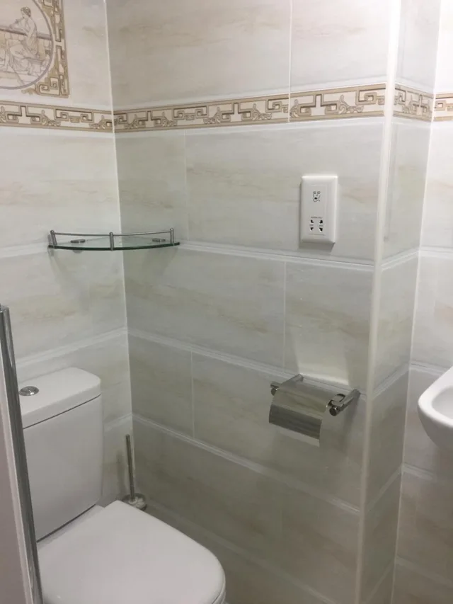 غرفة رباعية، White House Hotel London 8/10