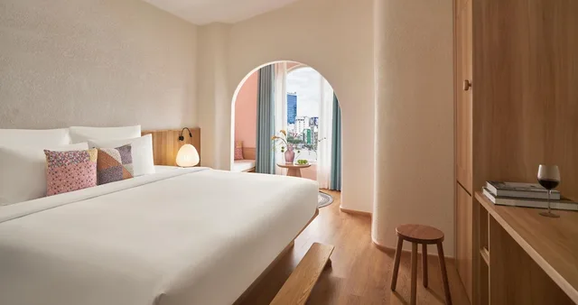 Square, Suite, Double Bed، Silverland Ben Thanh Hotel 7/10