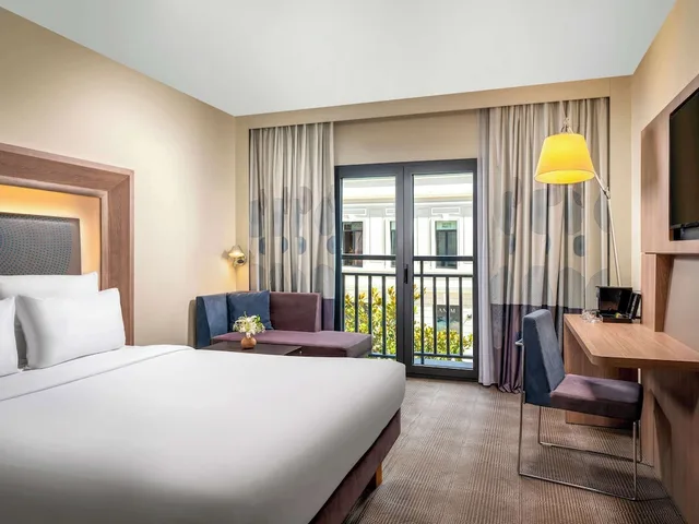Executive, Queen Bed, Novotel Istanbul Bosphorus Hotel 5/10