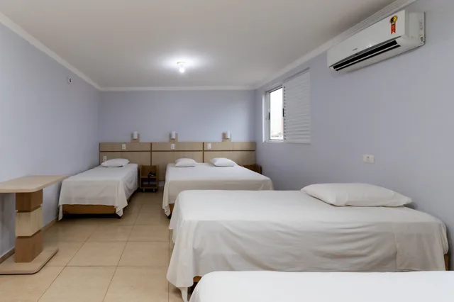 Room, Quintuple, Double Bed، Baviera Iguassu 1/10