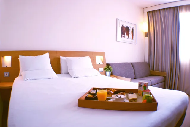 غرفة تنفيذية بسرير مزدوج مع أريكة، Novotel Roma Est 3/10