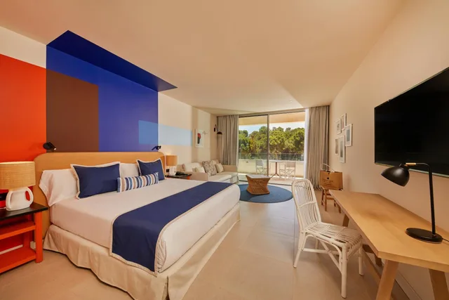 Preferred Club, Junior Suite, Pool View, Alua Calvia 1/6