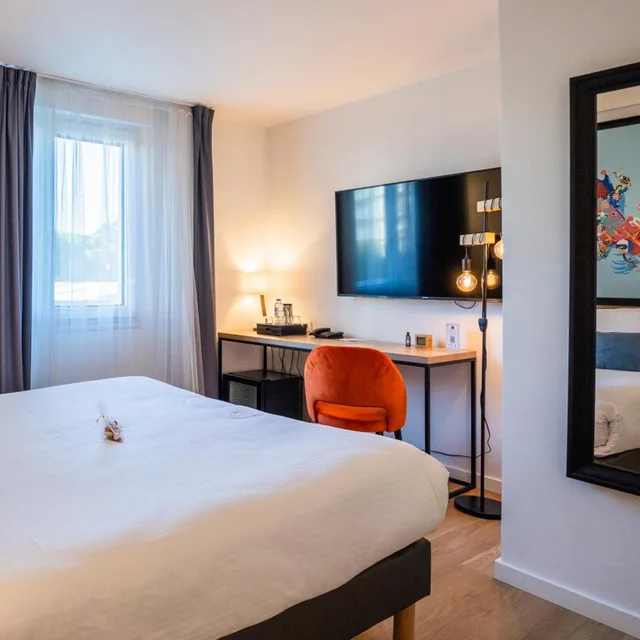Standard, Double Bed, Le Drips 1/6