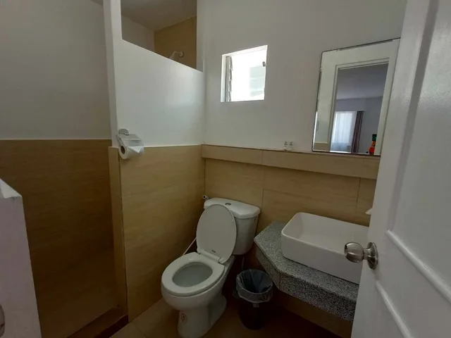 غرفة ديلوكس بسريرين منفصلين، Heartland Hotel Service Rooms And Apartments 3/3