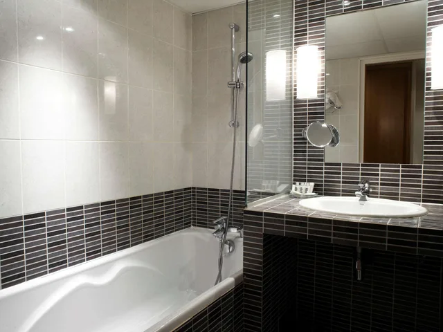 غرفة بريفيليج بسرير مزدوج بإطلالة على الحديقة، Mercure Marseille Centre Bompard La Corniche 7/10