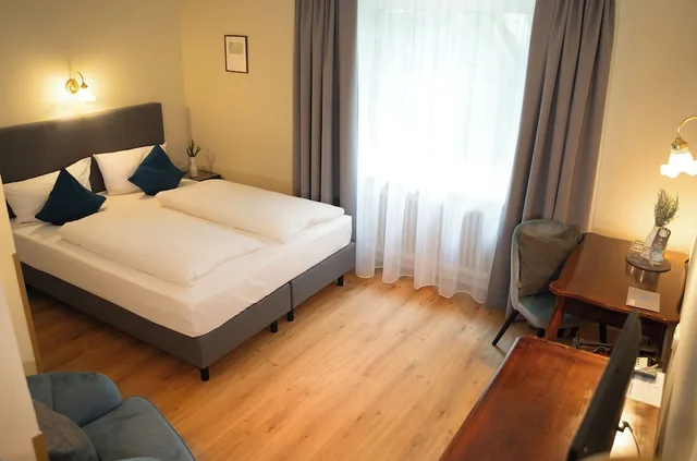 غرفة قياسية بسرير كوين، Acanthushotel Munich 4/10