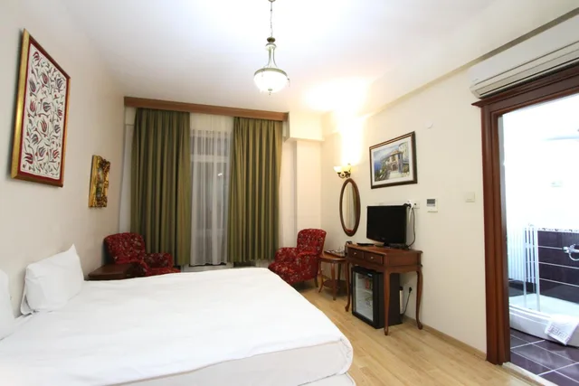 Basement, Triple، Basileus Hotel 1/4