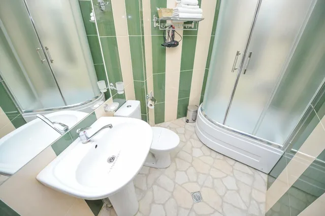 غرفة قياسية بسرير مزدوج أو سريرين منفصلين، City Inn Tbilisi 8/8