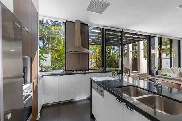 3 Bedroom Beach House، Ultra Broadbeach 9/9