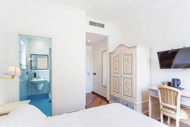 غرفة قياسية بسرير مزدوج أو سريرين منفصلين، Punta Campanella Resort And Spa 2/5