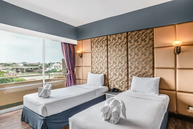 غرفة ديلوكس بسرير كينج وسريرين منفصلين بإطلالة على النهر، Ayothaya Riverside Hotel 6/10