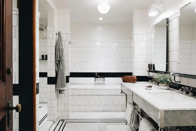 Founders, Suite، Chicago Athletic Association 2/3